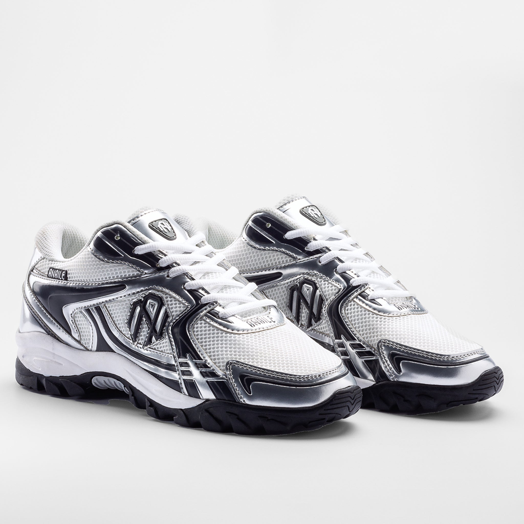 Steppers Silver/Dark Grey/White